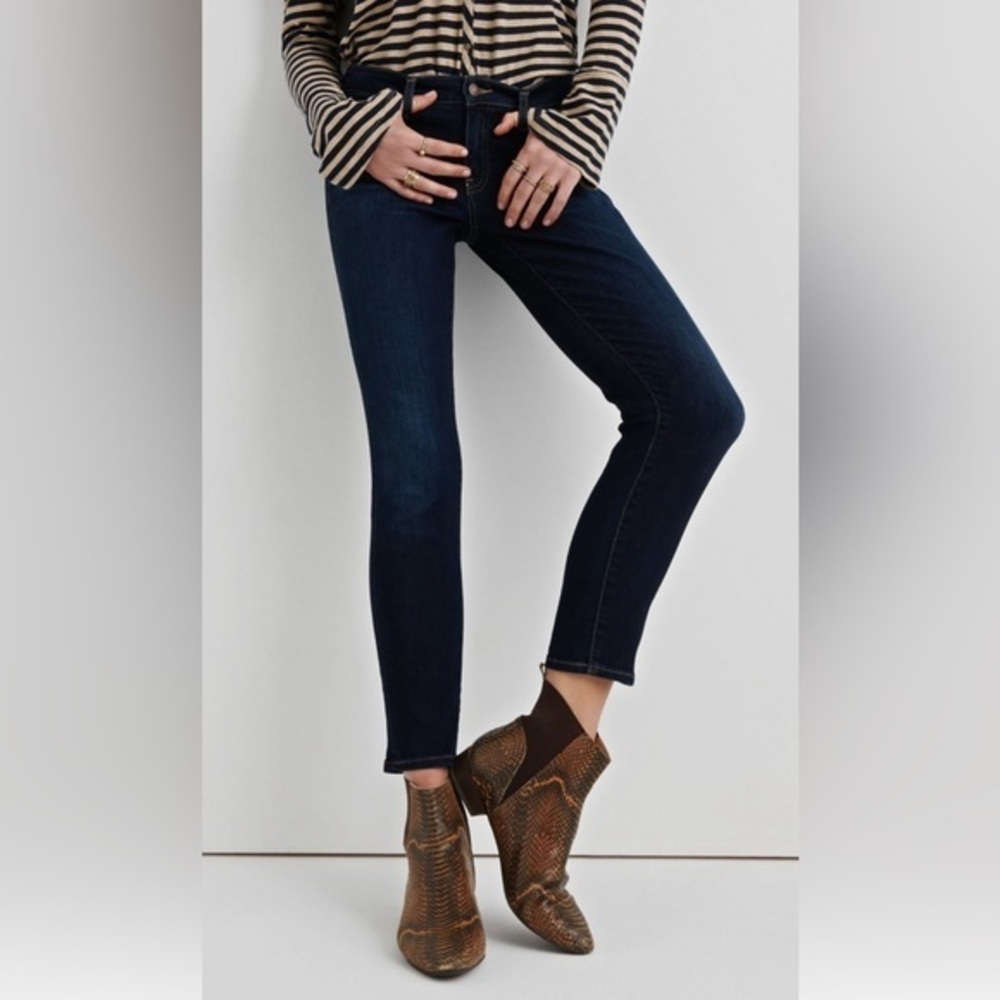 Lucky Brand low rise crop Lolita jeans size 6